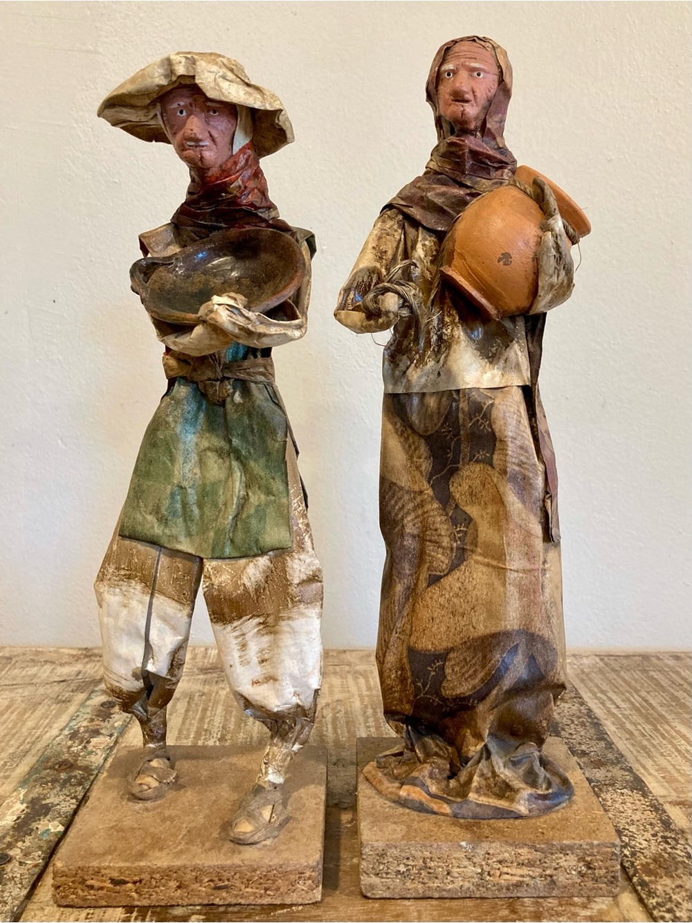 Paper Mache Rustic Old Man & Woman Pair Earth Tones Folk Art Decor PAPIER-MÂCHÉ
